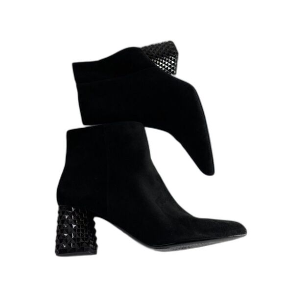 Antonio Melani Stuart Black Suede Zip Embossed Block Heel Booties Boots Womens - Picture 7 of 9